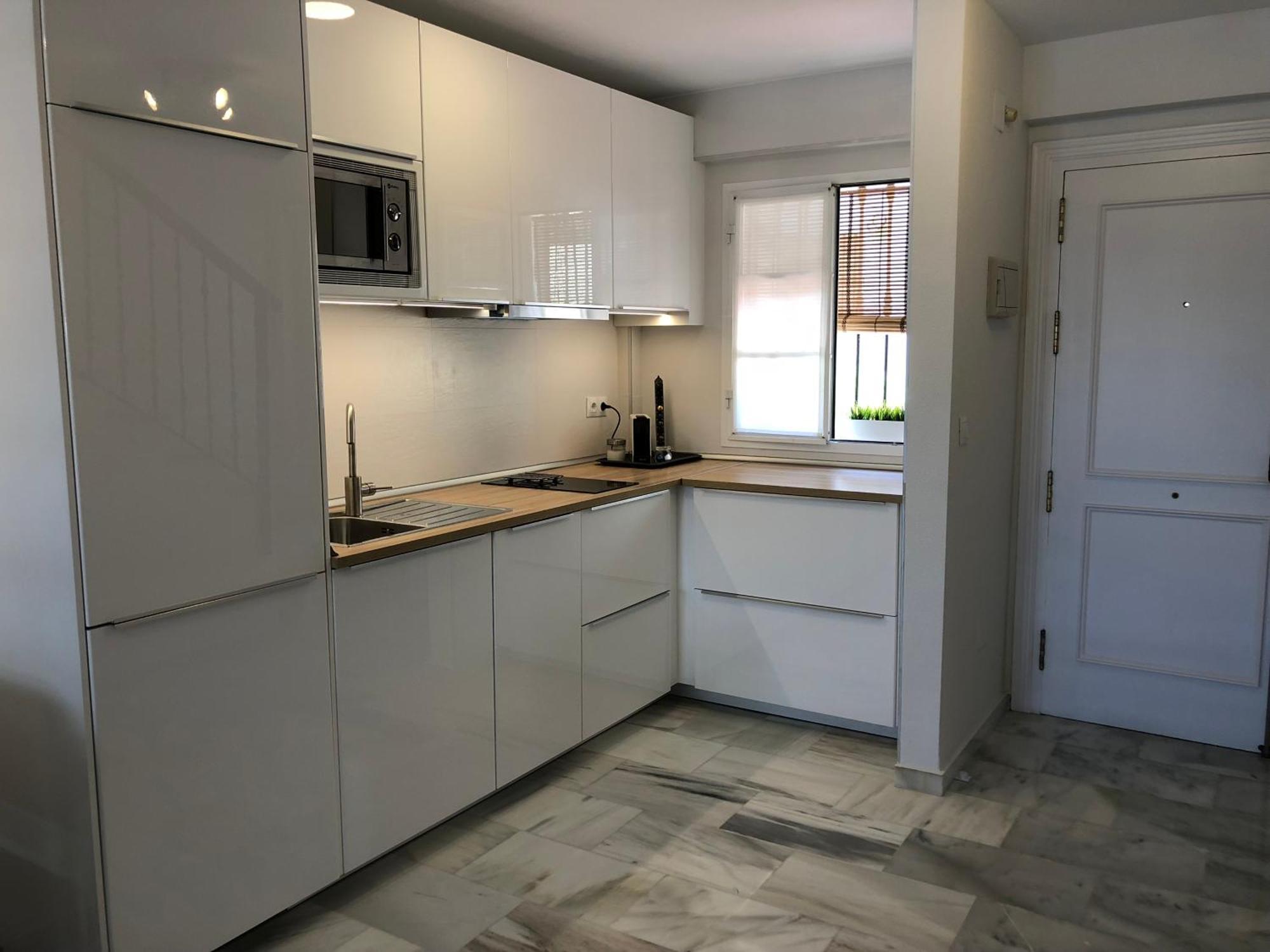 El Cortijuelo. Magnificent Triplex Terraced House With Rooftop Of 18M2, Overlooking The Sea. Parking Τορρεμολίνος Εξωτερικό φωτογραφία